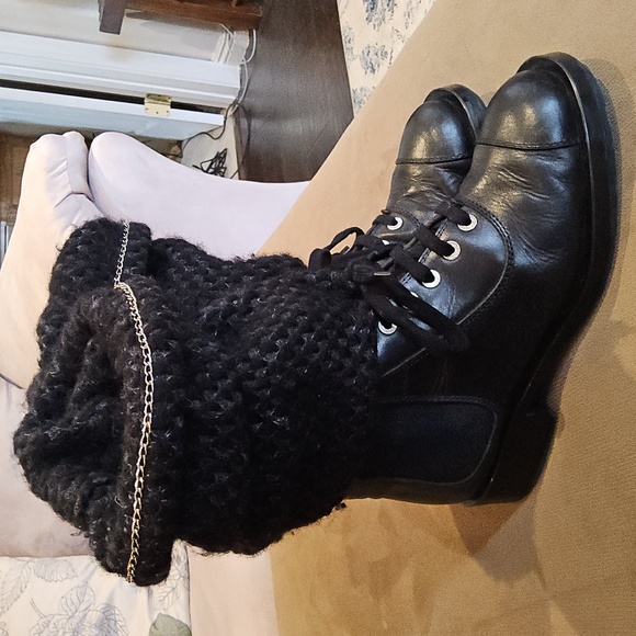 Chanel Navy Vintage Booties Boucle Tweed + Leather with Chain Size 42 - Picture 10 of 10